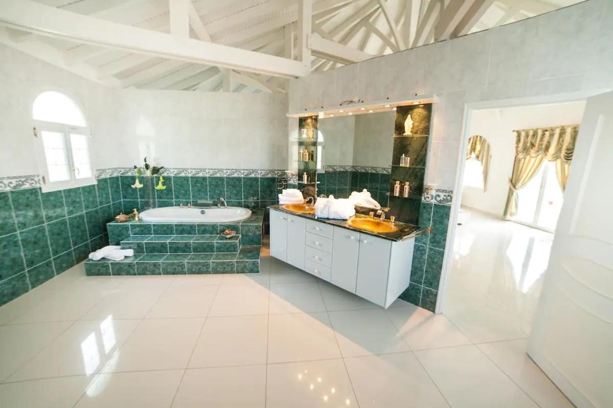 Villa Millésime Le François Extérieur photo
